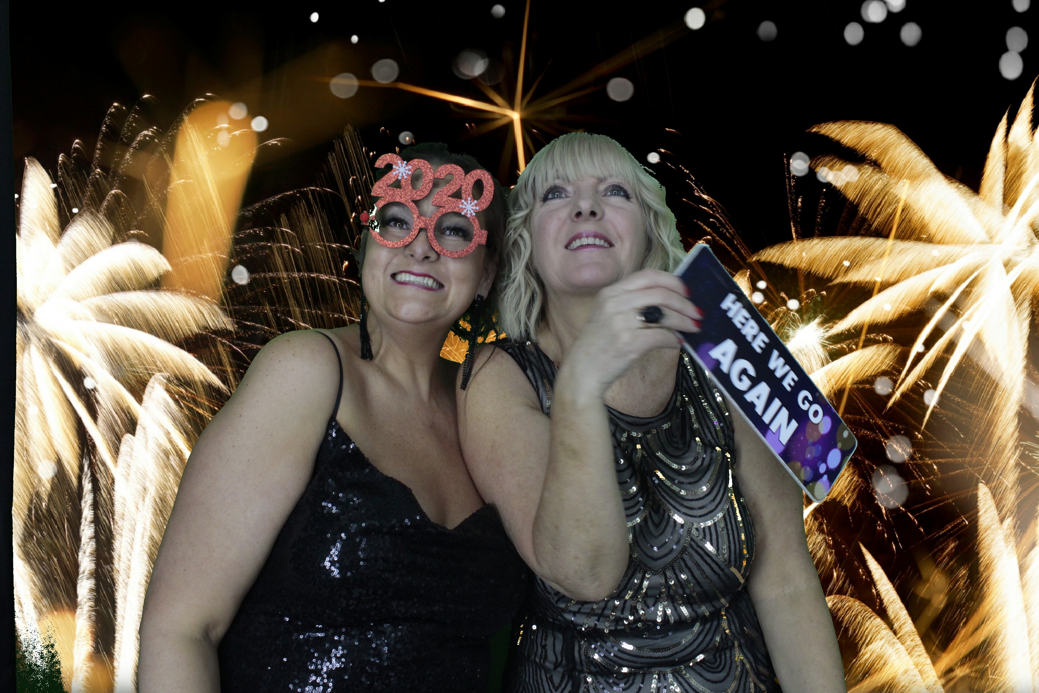 NYE Party | View more photos from the event at gallery.myphotoboothexperience.co.uk/u/MyPhotoBoothExperienceLtd/NYE-Party